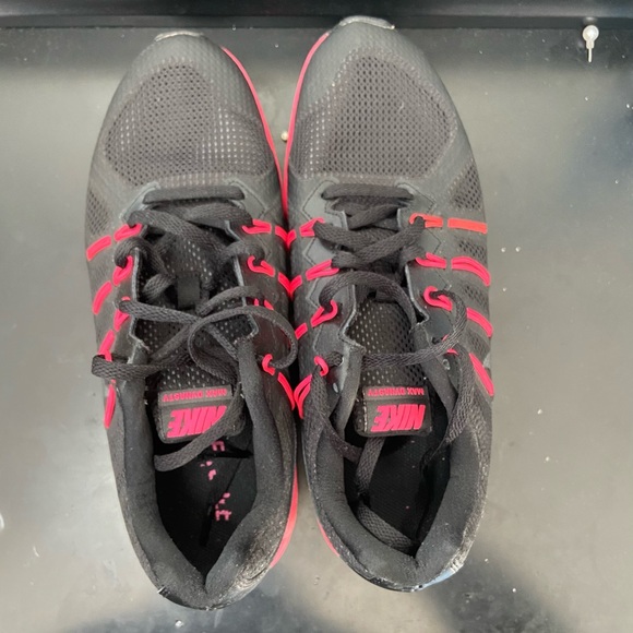 8 WOMEN'S NIKE AIR MAX DYNASTY BLACK - Picture 1 of 3